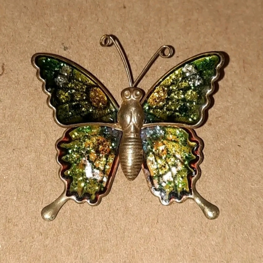 Vintage Butterfly Pin Interpur